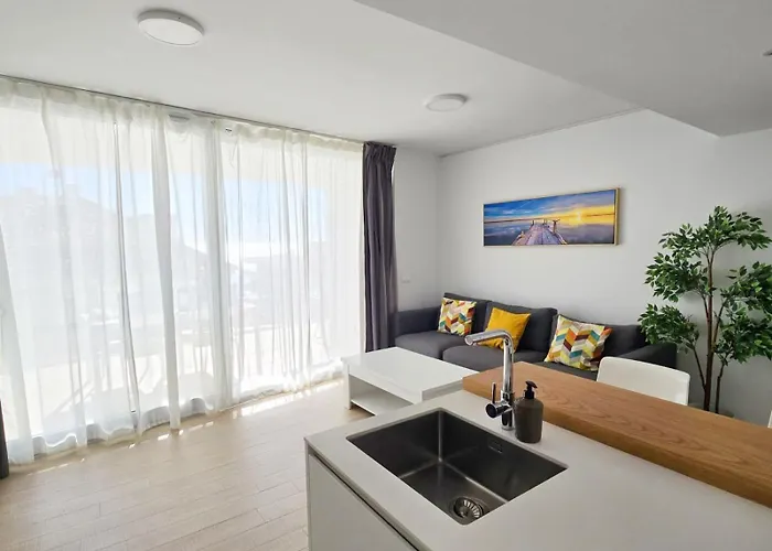 Bonito Carvajal - - The Wave Apartment Fuengirola